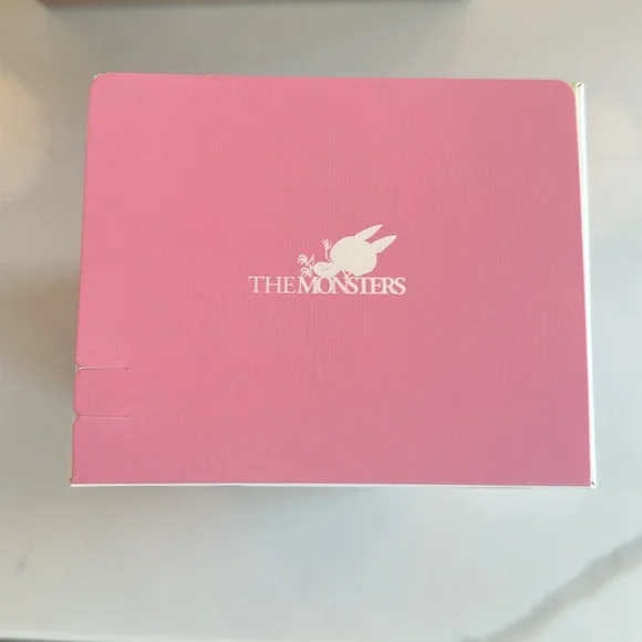 Exciting Macron Labubu -Sesame Bean - Picture 3 of 8